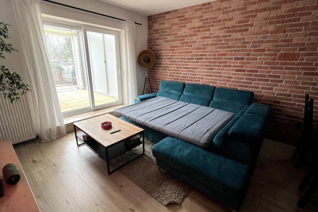 Lake Apartment, 2X Free Garage, 10 Mins To Centre Bratislava Exterior photo